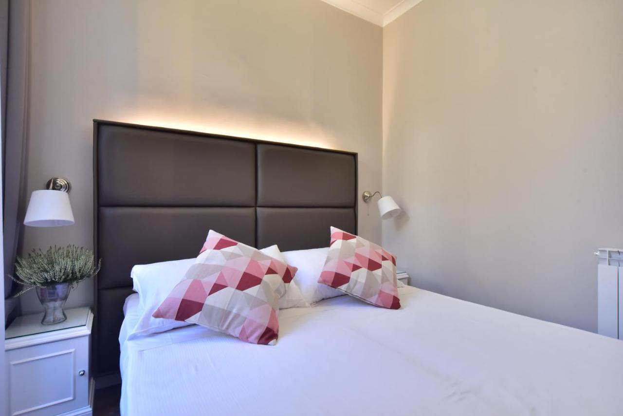 Sacconi Palace Suite Roma Экстерьер фото